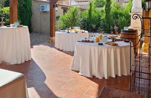 Castronuno House | Self catering BEAUTIFUL ALAMEDAS* for 13 people