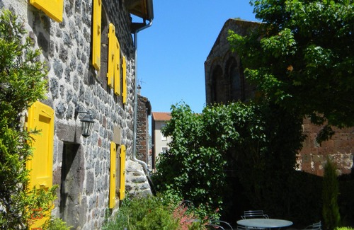 Bains House | Self-catering cottage in the village 10 kms from Le PUY EN VELAY