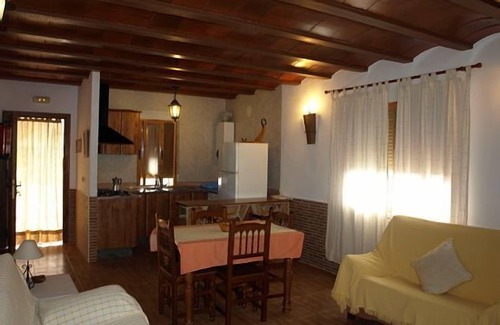 Yeste Cottage | Self catering El Mirador del Segura for 34 people