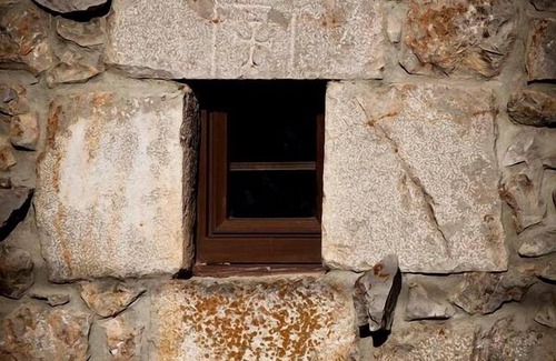 Sotres Cottage | Self catering La Ardina for 4 people