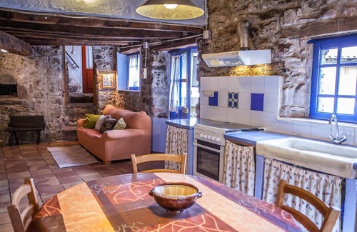 Riudaura Cottage | Self catering La Rovirota for 6 people