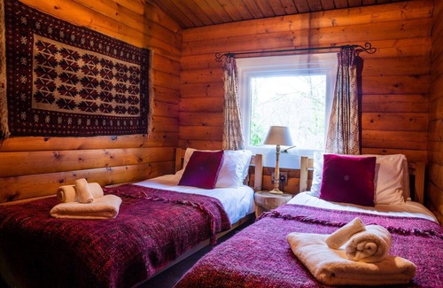 Duirinish Cabin | Self-Catering log cabin near Plockton and the Isle of Skye secluded, well equipped and dog friendly.