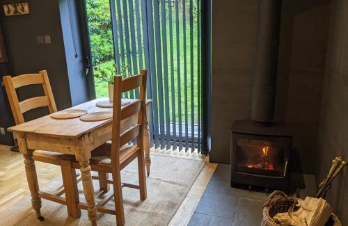 Ronachan Apartment | Self-Catering Suite in rural guest house 10 min to Islay Ferry Terminal
