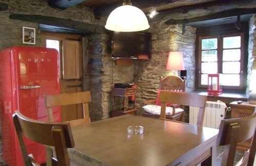 Taramundi Cottage | Self catering TAReira for 3 people