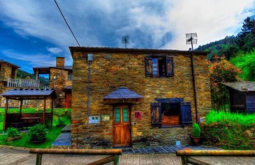 Taramundi Cottage | Self catering TAReira for 4 people