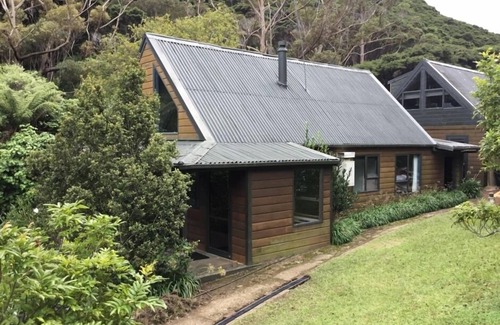 Great Barrier Island Cottage | Self-contained cottage in tranquil bay - wharf & mooring - ideal for boaties
