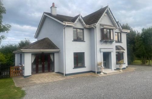 Gorey House | Self Contained Double Ensuite Room with private sitting room