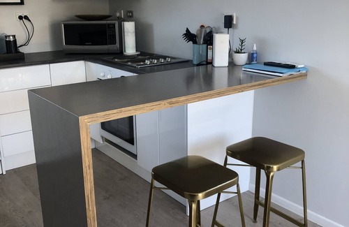 Taradale Apartment | Self contained Studio walking distance to Mission Estate