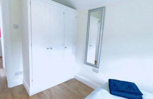 Sutton West Apartment | Self-contained Suite inside the House