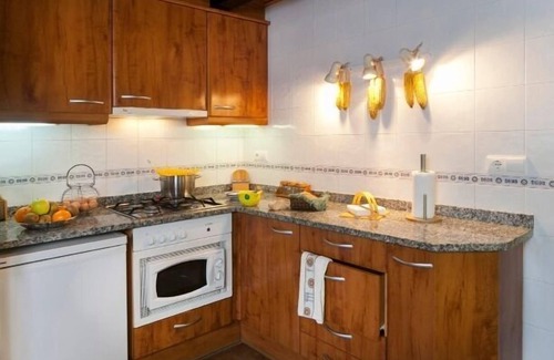 Sant Joan de Les Abadesses Cottage | Self catering Mas la Batllia for 4 people