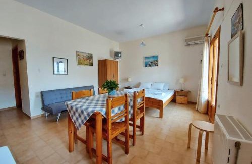 Kefalari Apartment | Selfcatering -Studio Helen No 7