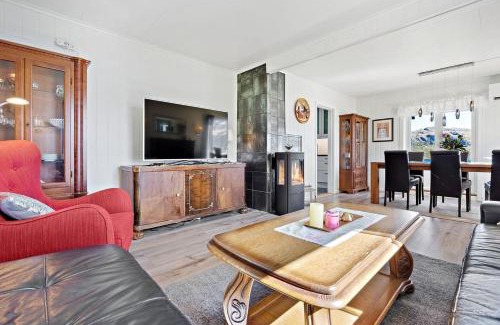 Flakstad House | Selmas hus