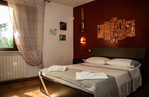 Tuscania House | Selva Castalda