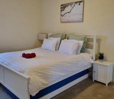 Semaphore Park Apartment | Semaphore beachfront