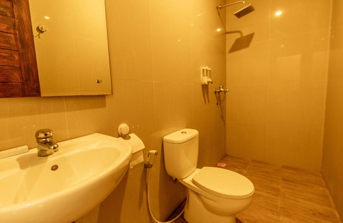 Sampalan House | Semaya One Beach Guesthouse