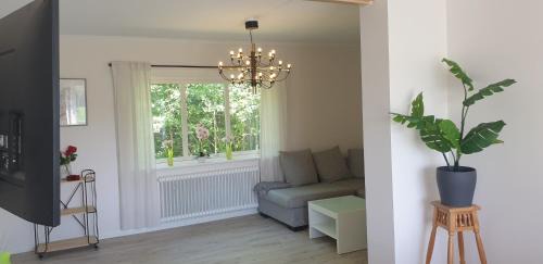 Skorstorp Villa | Semesterhus Kymbo Jungfrugården 2