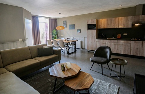 Terwolde House | Semi-detached bungalow for 12 people, fully equipped.
