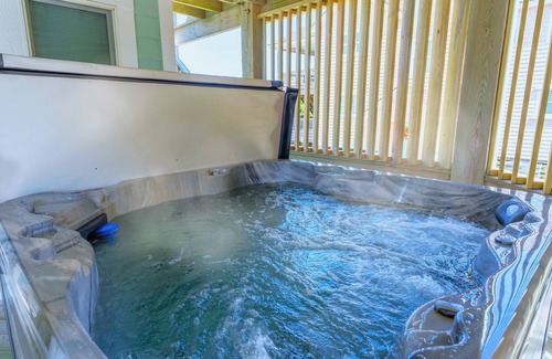 Nags Head House | Semi-Oceanfront HGTV Home, Hot Tub, Bikes, Pets Fully Loaded, Arcade