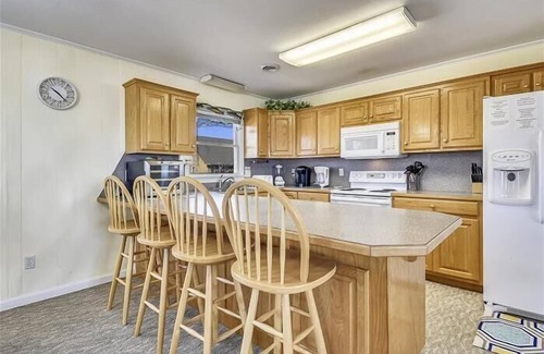 South Nags Head House | Semi-oceanfront in South Nags Head with views and well-maintained interior!