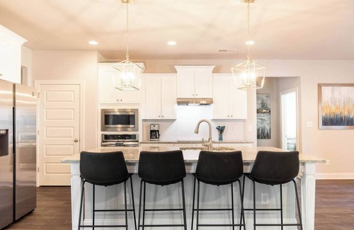 Senoia House | Senoia Luxury Country Home with Master on the Main