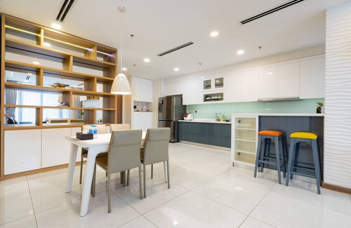 Hang Xanh Apartment | [SENS HOUSE] @P1 Spacious 3-BRs Apt + 2 Balconies