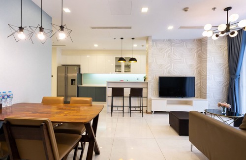 Hang Xanh Apartment | [SENS HOUSE]Modern Decor 3-BR Apt for Family/Group
