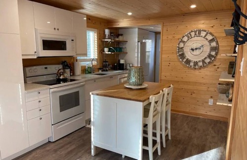 Mill Cove House | Sept Availability! Steps to St Margaret's Bay