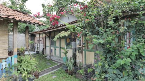 Srimulyo House | Serambut Widi Artcation