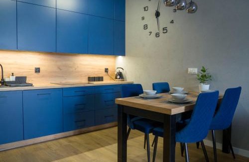 Klodzko Miasto Apartment | Serce Kotliny Kłodzkiej - Apartament 54m2 - 3 pokoje, balkon, ogródek