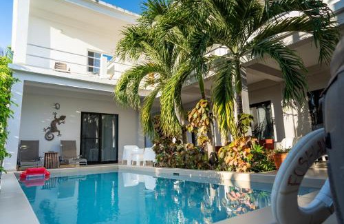 Caye Caulker Hotel | Seremei Villas