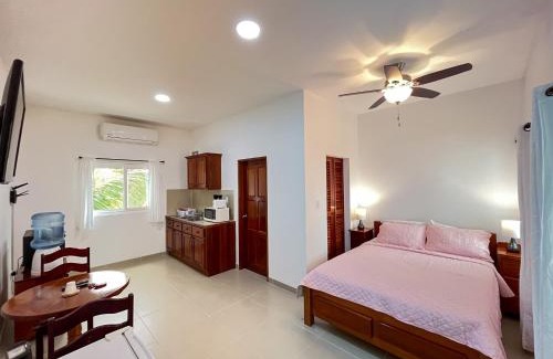 Caye Caulker Hotel | Seremei Villas