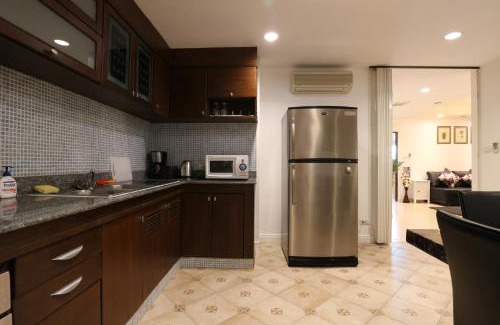 Thung Maha Mek Apartment | Serena Sathorn Suites