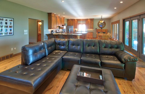 Dashwood Cottage | Serenade Cottage – Your Lakeside Getaway on Lake Huron