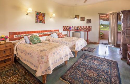 Todos Santos Bed & Breakfast | Serendipity