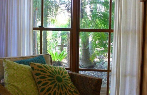 Smiths Lake House | Serendipity on SmithsLake Waterfront Cosy Fireplace Kayaks Pets Amazing Beachesn
