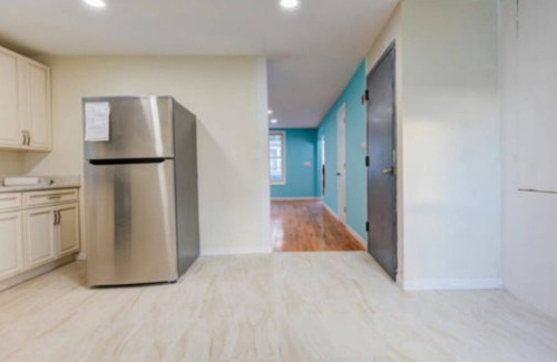 Clason Point House | Serene 1-bedroom in a 3bd 2ba house with WiFi in The Bronx