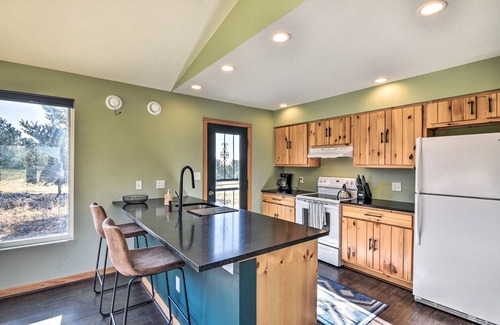 Baca Grande Cabin | Serene 2-Bed Crestone Cabin Mountain Views Modern Comforts Dog-Friendly