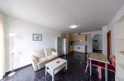 San Michele Apartment | Serene 2-bedroom apartment with AC in charming Verona