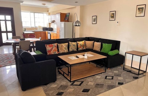 Nairobi Apartment | Serene 2-bedroom apartment with WiFi in Limuru