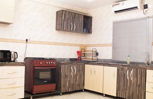 Ikeja Apartment | Serene 2-bedroom apartment with AC in Lagos