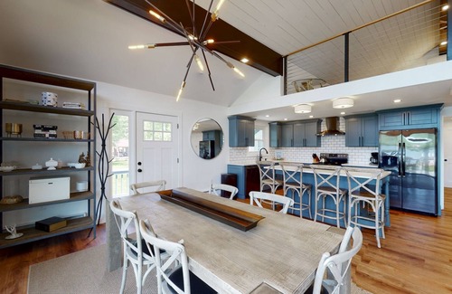 Bradford Cottage | Serene 2-Cottage Lakefront Retreat