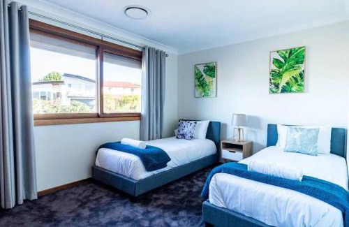 Toukley House | Serene 5 BDRM Villa with Pool