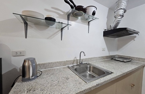 Baguio Condo | Serene Baguio City Sanctuary: Comfort & Great Location for Your Perfect Stay!