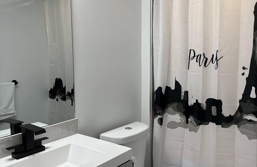 Calgary House | Serene Basement in a Townhome - private room with wifi access