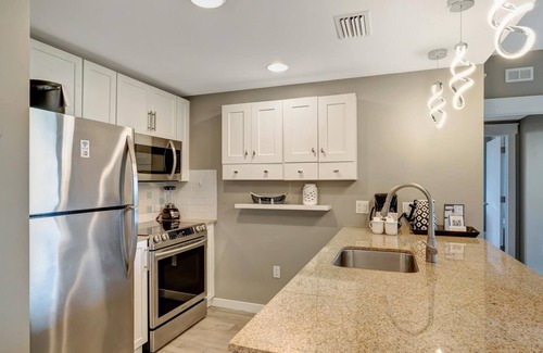 Baytowne Wharf Condo | Serene Bay Views: Private 1BR Corner Unit in Village at Sandestin Golf and Beach Resort!