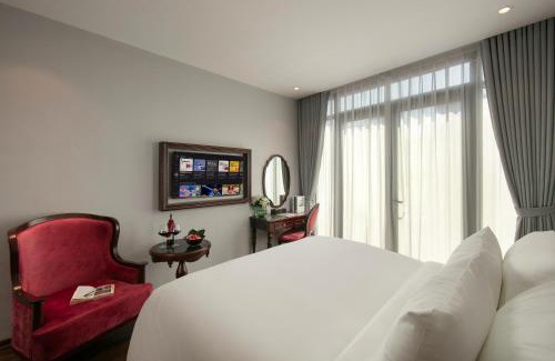 Old Quarter Hotel | Serene Central Hotel
