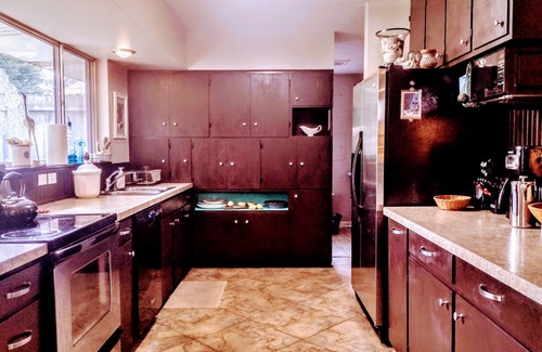 Springfield House | Serene & Comfy, BIG Fenced Yard