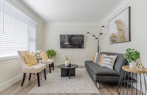 Niagara Falls House | Serene Family-Friendly House near Niagara Falls