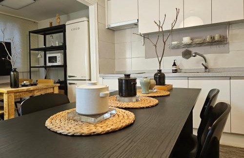 Cheonho-dong Apartment | SERENE - Foreigner Only, Jamsil, Lotte World & KSPO