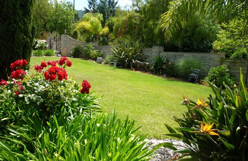 Saratoga House | Serene Gated Executive House in Saratoga's Finest Area.